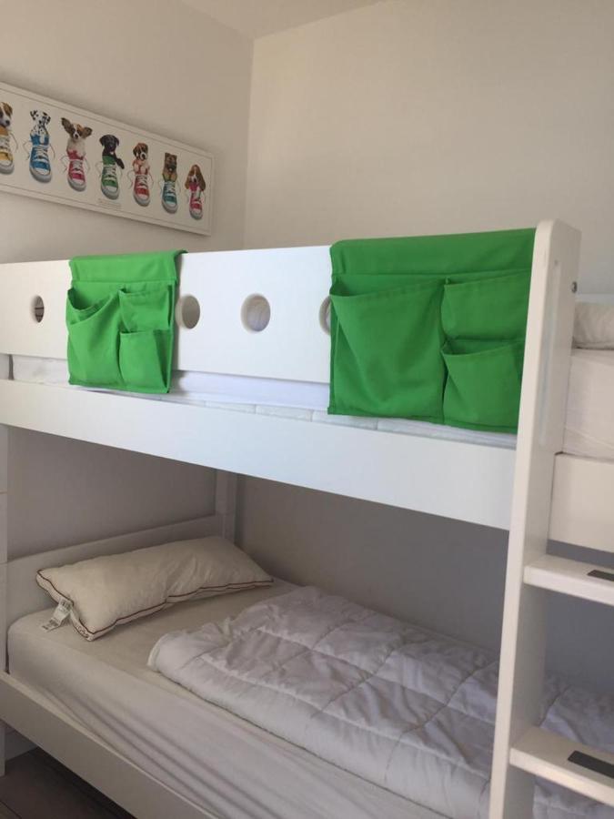 Ferienwohnung Sandkueste Mit Strandkorb & Indoor Spielplatz Heiligenhafen Exterior foto